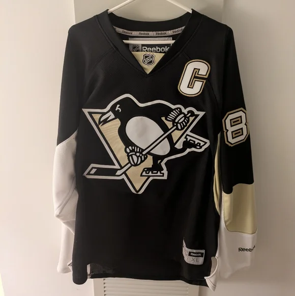 Sidney Crosby 87 Captain Pittsburgh Penguins Hockey Jersey - Picture 2 of 5